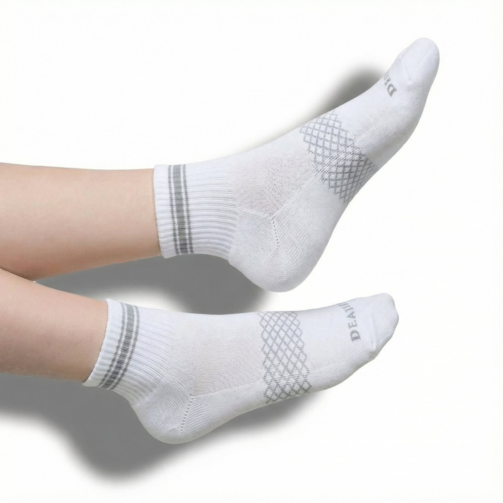 White/Grey Quarter Crew Women's Socks