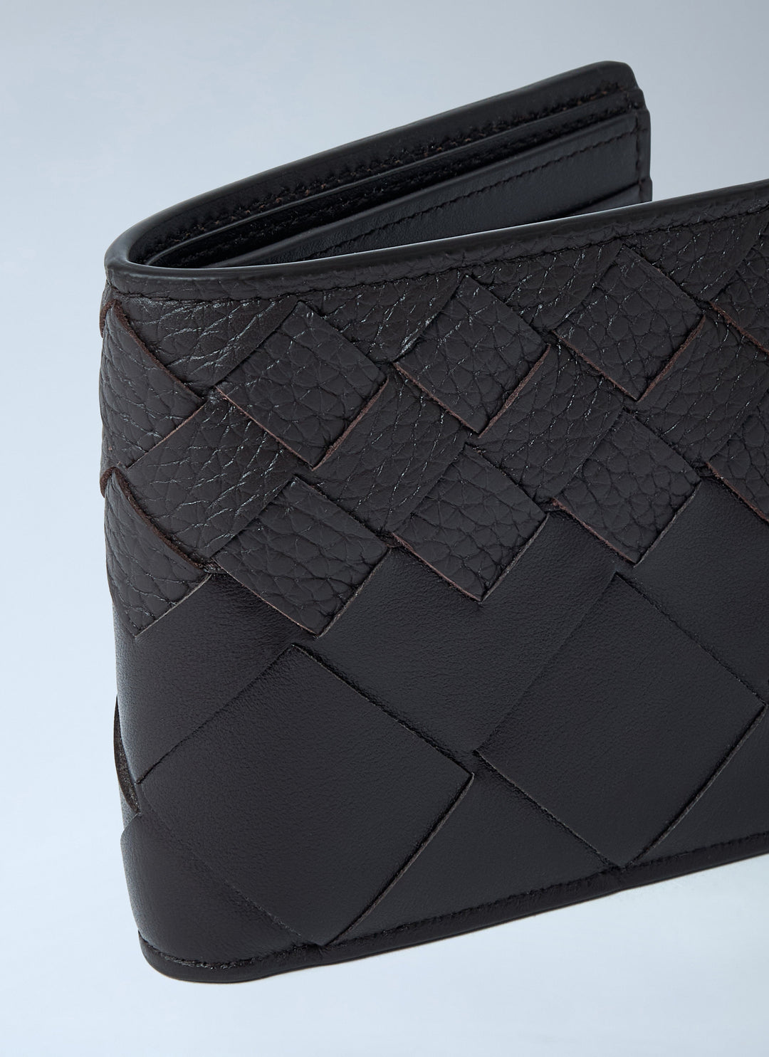 Bottega Veneta Men Intrecciato Bi-Fold Wallet